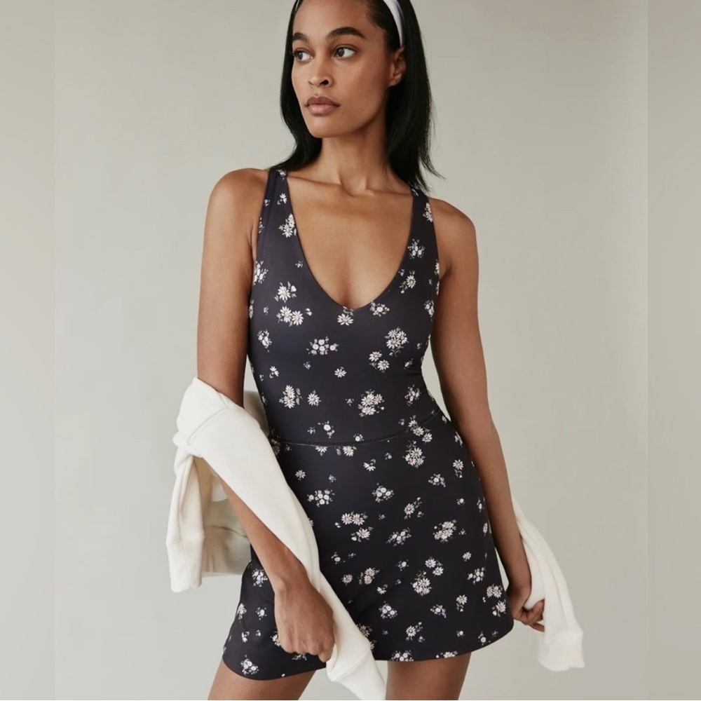 Reformation Bella Ecomove Active Dress in Daisy XL